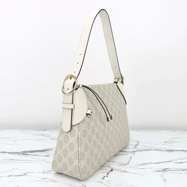 The GG Emblem Bag -815216