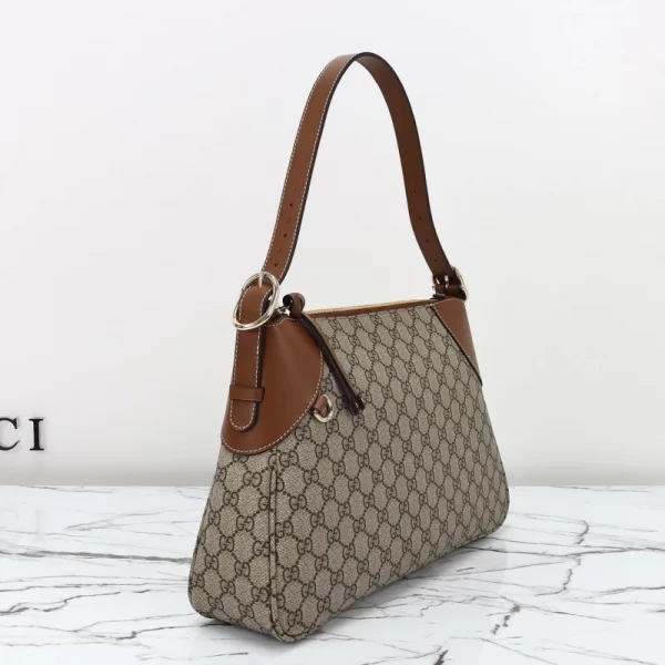 The GG Emblem Bag -815217