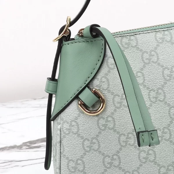 The GG Emblem Bag -815218