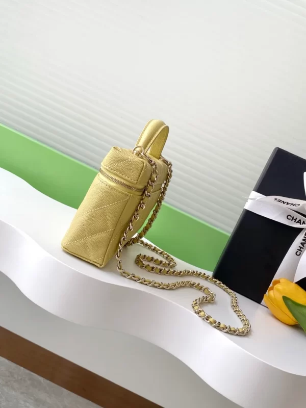 Chanel  Vanity Bag 25C AP4385