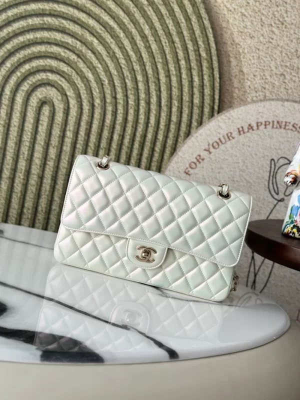 Chanel  CF Classic Flap A01112