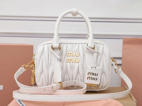 Arcadie Matelassé Bag-5BB123