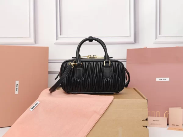 Arcadie Matelassé Bag-5BB142