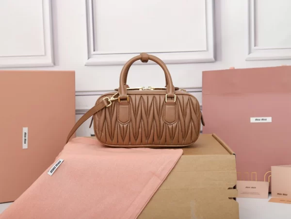 Arcadie Matelassé Bag-5BB142