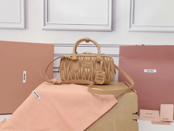 Arcadie Matelassé Bag-5BB142