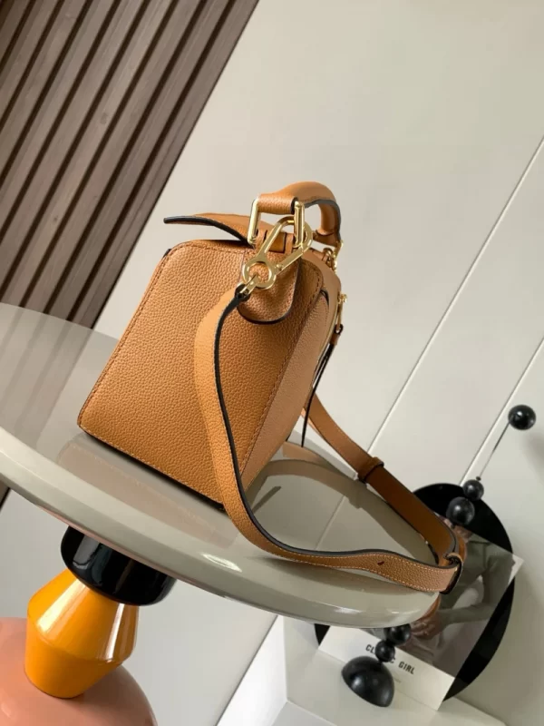 Puzzle Edge Bag in Grained Calfskin
