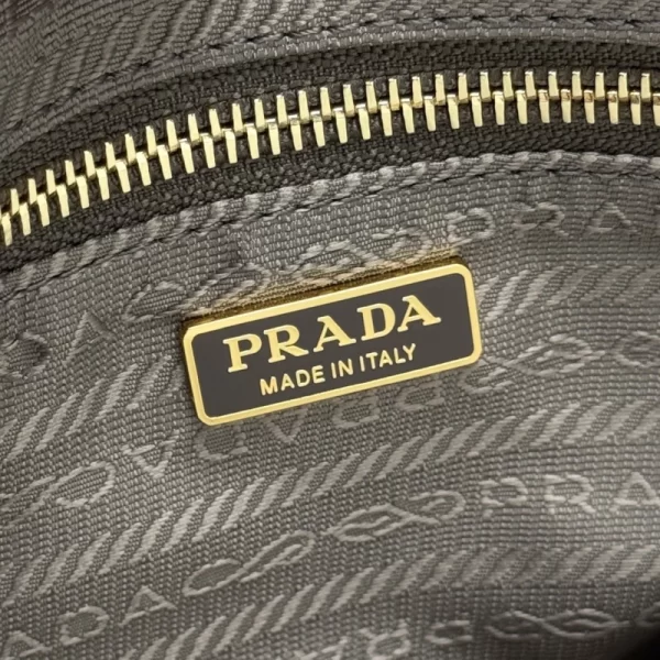 Prada Bonnie LusSolf Leather bag -1BA426