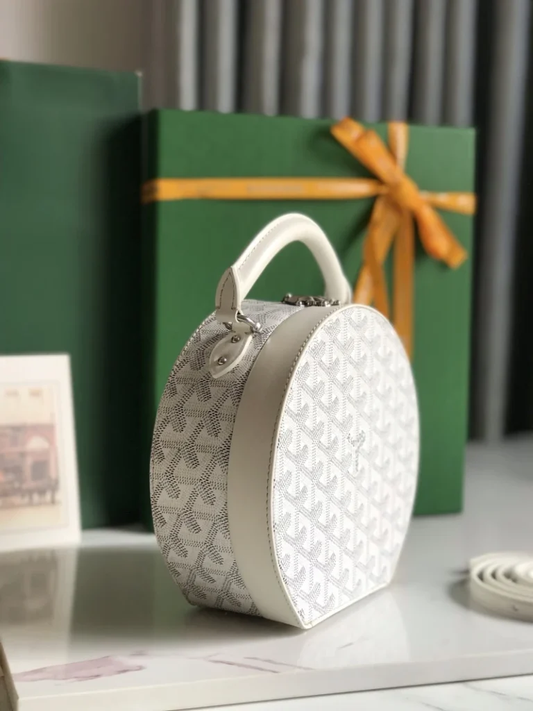 Goyard Alto Hatbox Trunk Bag 003