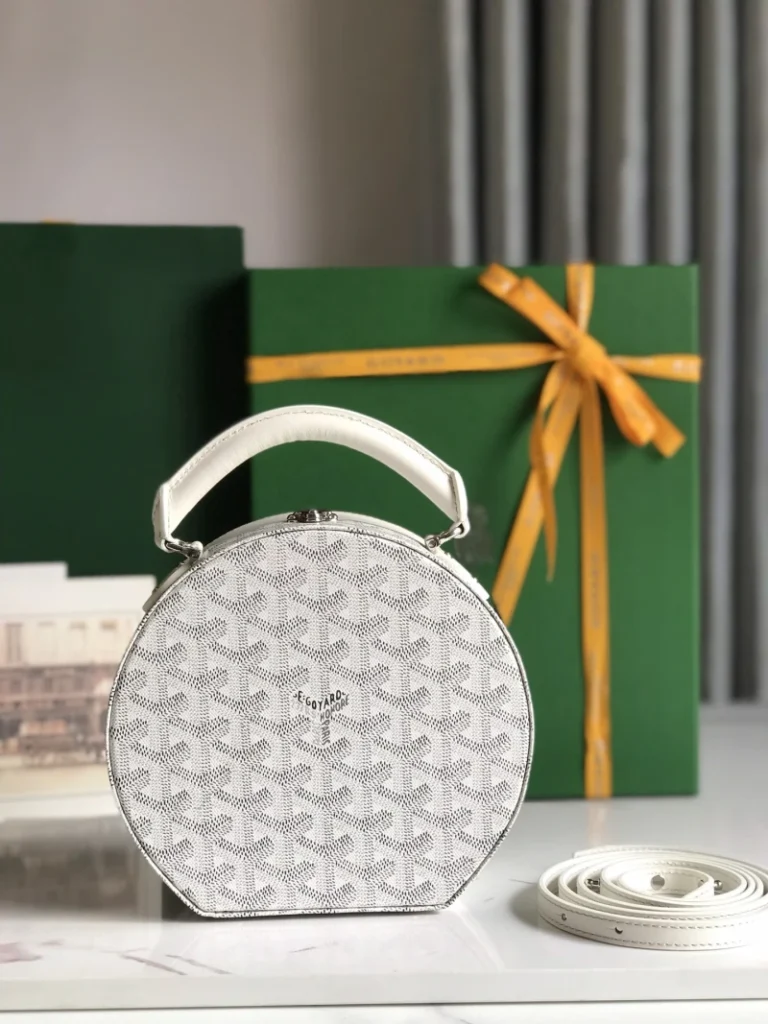 Goyard Alto Hatbox Trunk Bag 005