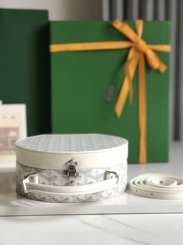 Goyard Alto Hatbox Trunk Bag 006