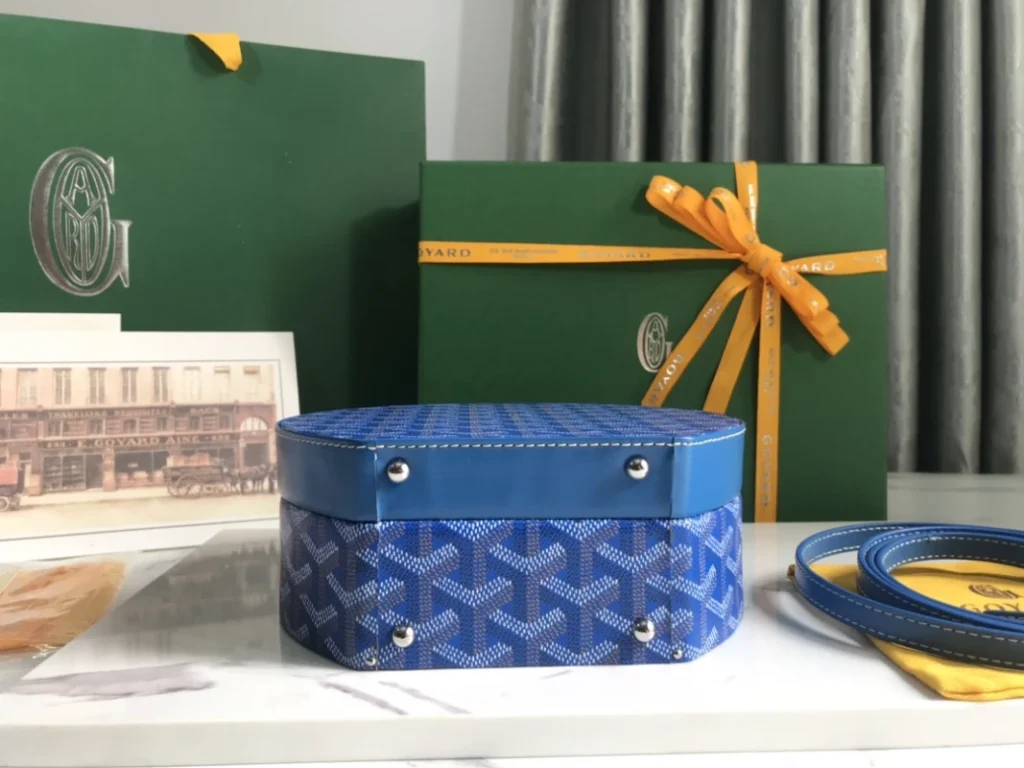 Goyard Alto Hatbox Trunk Bag 016