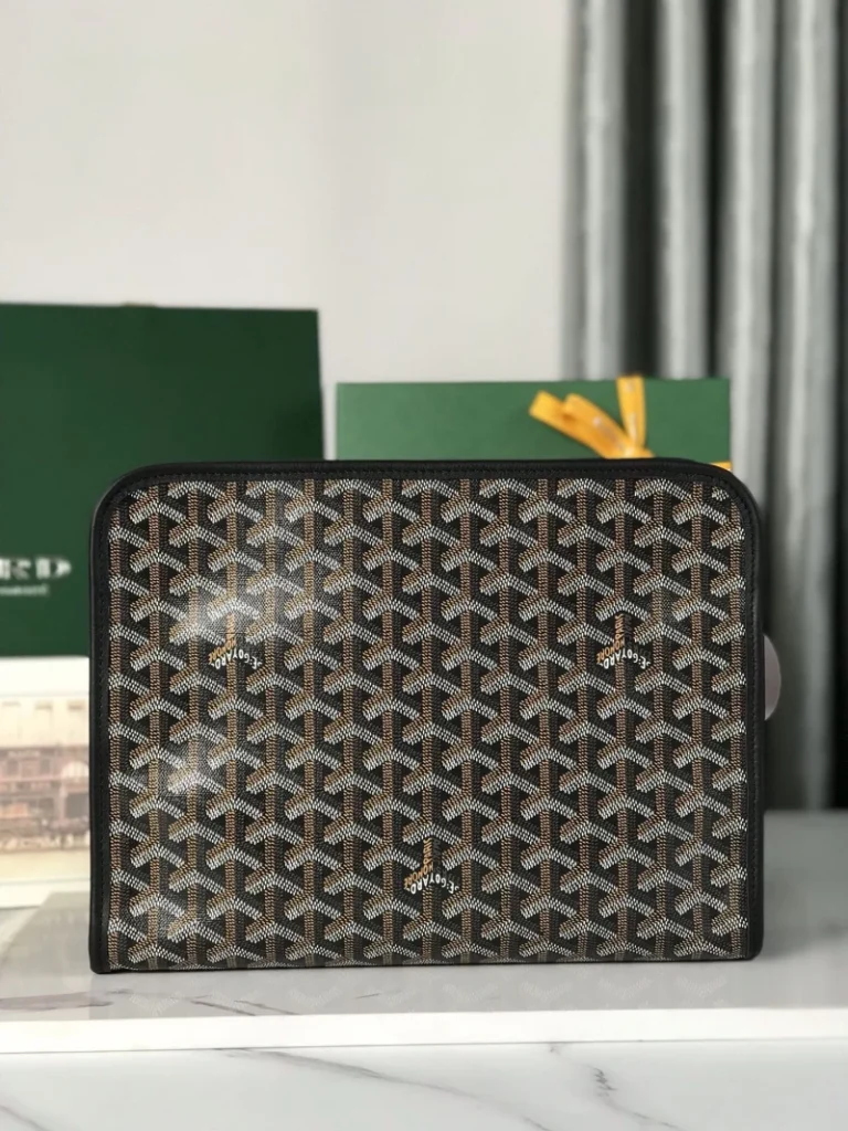 Goyard Jouvence GM Toiletry Bag 014