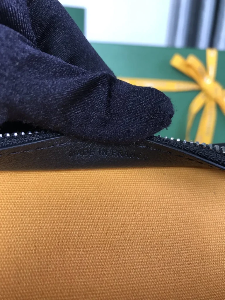 Goyard Jouvence GM Toiletry Bag 017