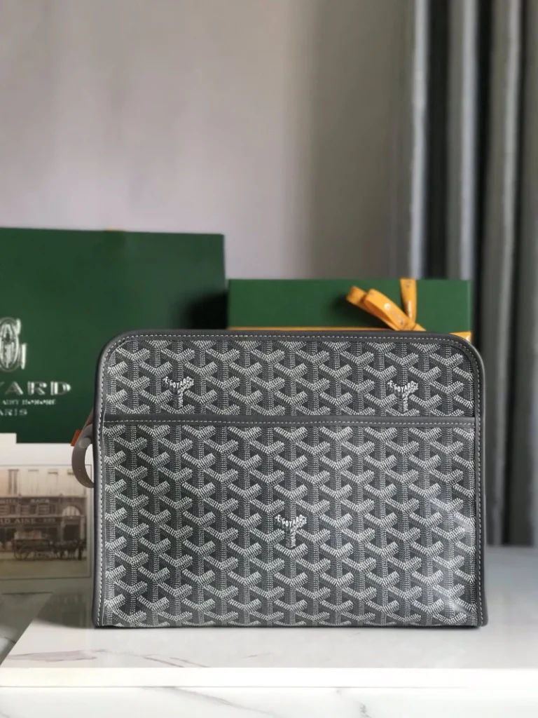 Goyard Jouvence GM Toiletry Bag 019