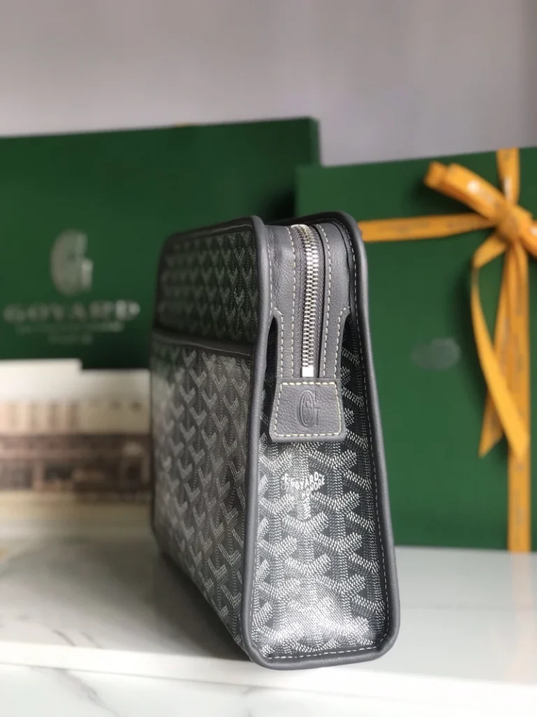 Goyard Jouvence GM Toiletry Bag 020