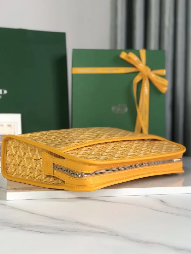 Goyard Jouvence GM Toiletry Bag 032