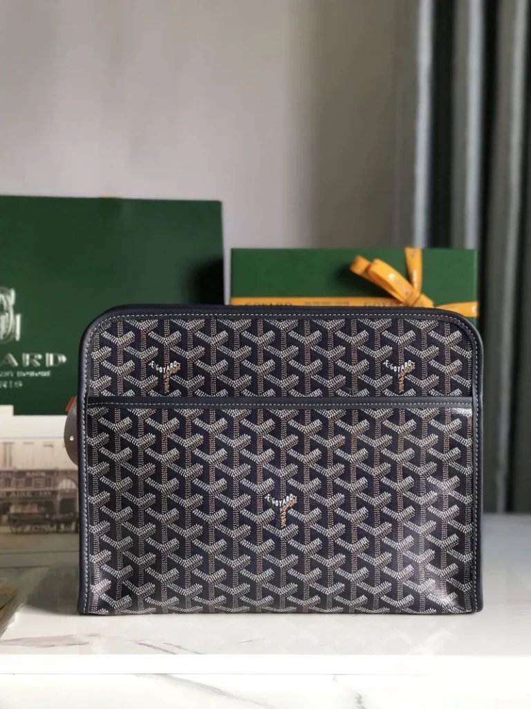 Goyard Jouvence GM Toiletry Bag 064