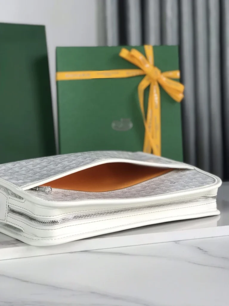 Goyard Jouvence GM Toiletry Bag 088