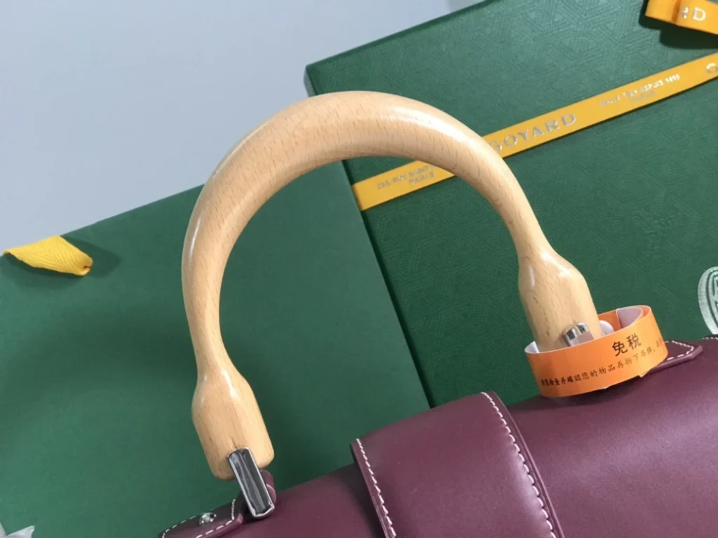 Goyard Saïgon Structuré PM Burgundy 006