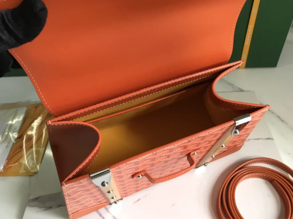 Goyard Saïgon Structuré PM Orange 009