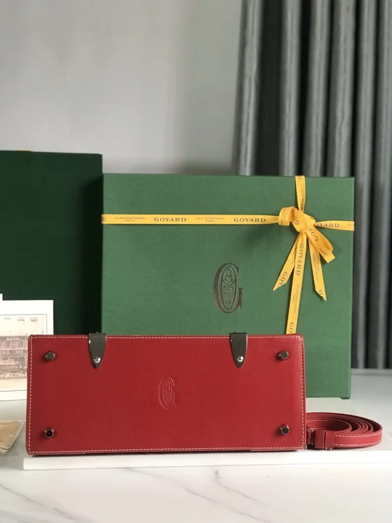 Goyard Saïgon Structuré PM Red 006