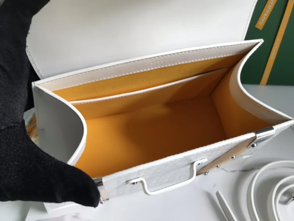 Goyard Saïgon Structuré PM White 001