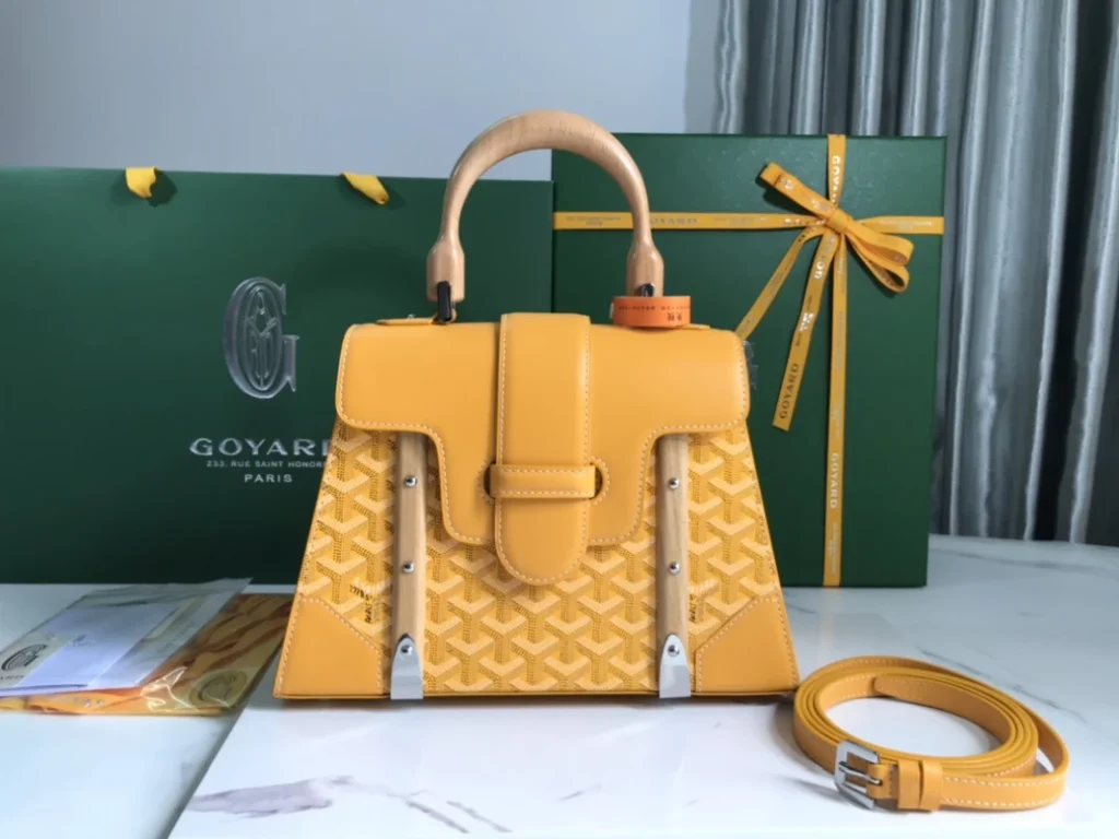 Goyard Saïgon Structuré PM Yellow 002