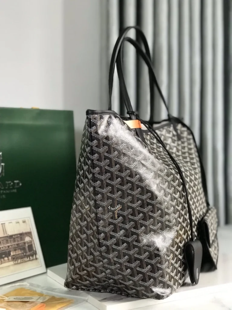 Goyard Saint Louis PM Black 003