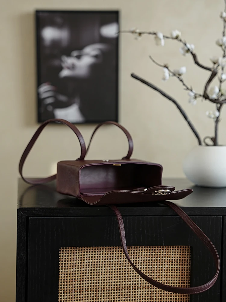 Front view of Bordeaux 26C Jennie’s New Chanel Bag AP5248 Preppy Coco Chanel vintage shoulder bag with open top